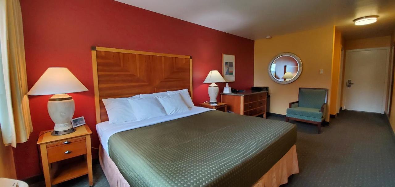 Olympic View Inn 2*